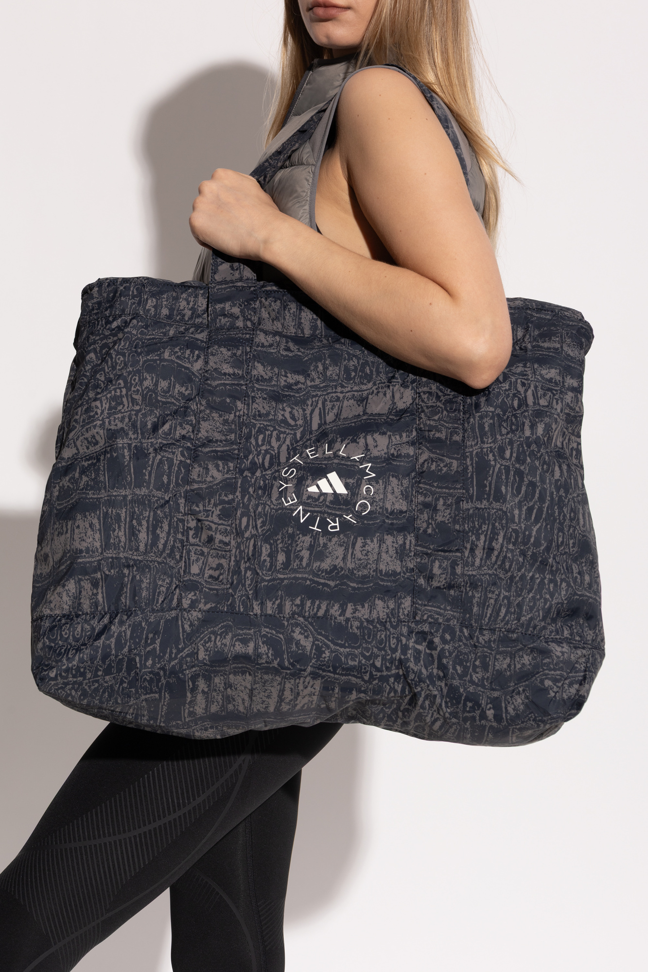 トートバッグ ADIDAS BY STELLA McCARTNEY ASMC TOTE BAG IN RECYCLED NYLON Adidas By Stella McCartney x Adidas ASMC Tote Bag | Black